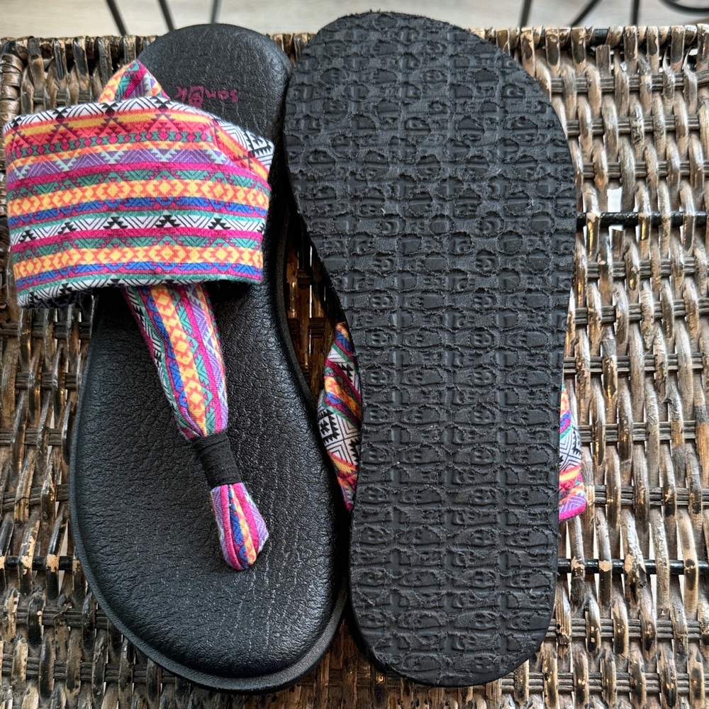 Sanuk Yoga Sling 2 tribal colorful‎ flip-flop women’s size 8 - Picture 4 of 6